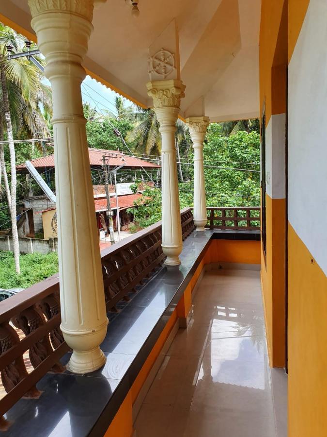 Apartamento Thriphala Ayurveda Yogashram Thiruvananthapuram Exterior foto